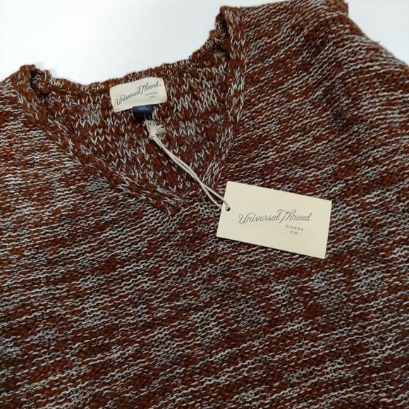 Women's Brown Knit V-Neck Sweater - NWT - Universal Thread - Picture 4 of 4